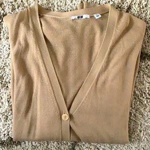 Uniqlo tan cardigan